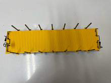 Load image into Gallery viewer, Bachmann 95615 Baltimore & Ohio Flat Car w/ stakes 1525 B&O G gauge Yellow C-8