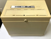 Load image into Gallery viewer, Tandy 26-1080 TRS 80 4P BOXED portable computer WORKS Radio Shack dual floppy