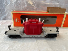 Load image into Gallery viewer, Lionel 6-16967 Depressed Center Flatcar #6461 Red transformer load w/insulators