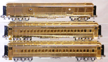 Load image into Gallery viewer, MTH 20-4029 + 20-4129 Millennium GOLD O Gauge 7car 70' Madison Passenger Set NYC