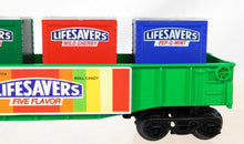 Load image into Gallery viewer, K-Line Nabisco K654702 Lifesavers Gondola w/ flavor containers load O C-8 LN