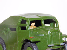 Load image into Gallery viewer, Dinky 697 25 pounder Field Gun Set 3pcs 686 687 688 Military Army CLEAN VINTAGE