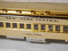 Load image into Gallery viewer, MTH 20-4029 + 20-4129 Millennium GOLD O Gauge 7car 70' Madison Passenger Set NYC