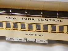 Load image into Gallery viewer, MTH 20-4029 + 20-4129 Millennium GOLD O Gauge 7car 70' Madison Passenger Set NYC