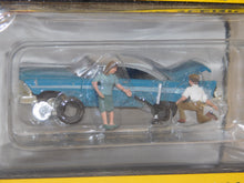 Load image into Gallery viewer, Woodland Scenics AS5523 Felix Fix a Flat HO Scale scene 1:87 Autoscenes Retired