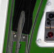 Load image into Gallery viewer, MTH 10-4003 Standard Gauge Lionel 223 72" WideRadius Remote Switch Right Hand C8