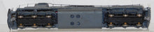 Load image into Gallery viewer, Athearn 8326 Southern Pacific SD40T-2 diesel engine Runs HO Strobe Tunnel Motor
