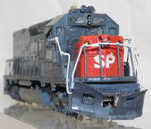 Load image into Gallery viewer, Athearn 8326 Southern Pacific SD40T-2 diesel engine Runs HO Strobe Tunnel Motor
