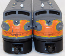 Load image into Gallery viewer, Lionel Trains 6-1579 Milwaukee Road Service Station Set F3 AA CRISP 7pcs 1975