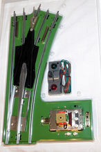 Load image into Gallery viewer, Lionel 11-99077 GREEN Standard Gauge 223w 72" Wide Radius Remote Switch RIGHT Hand