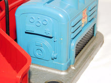 Load image into Gallery viewer, Lionel 397 BOXED Operating Belt Coal Loader 1948-57 accessory Working O clean w/instructions