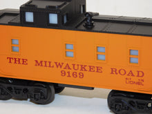 Load image into Gallery viewer, Lionel Trains 6-1579 Milwaukee Road Service Station Set F3 AA CRISP 7pcs 1975