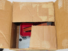 Load image into Gallery viewer, Lionel 397 BOXED Operating Belt Coal Loader 1948-57 accessory Working O clean w/instructions