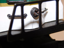 Load image into Gallery viewer, Lionel Trains 6-11704 Southern Freight Runner Set Diesel '87 Service Station Set