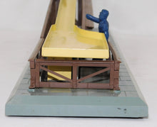 Load image into Gallery viewer, Lionel 362 Barrel Loader Complete +insert Paper 6 barrels OTC 364C BOXED Postwar