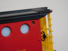 Load image into Gallery viewer, Lionel Trains 6-11704 Southern Freight Runner Set Diesel '87 Service Station Set