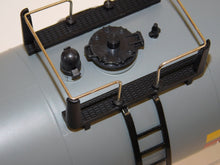 Load image into Gallery viewer, MTH 20-90069 Seaboard Unibody Modern tank car #67890 Premier Line O scale 1/48