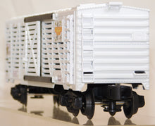 Load image into Gallery viewer, K-Line K643-5301 CTRX Circus Transport Railroad Animal Stock Car Classic O C-8