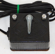 Load image into Gallery viewer, Lionel Trains 1026 transformer 25 watt power pack Postwar 1961-64 AC power CLEAN