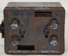 Load image into Gallery viewer, Lionel Trains 1026 transformer 25 watt power pack Postwar 1961-64 AC power CLEAN