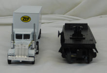 Load image into Gallery viewer, Lionel 6-52169 ZEP Manufactiring Flatcar w/ Tractor Trailer 1999 Uncatalogued O
