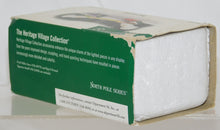 Load image into Gallery viewer, Department 56 #56.56854 Don't Let Go! North Pole Serie Taffy Elves Christmas D56