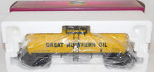 Load image into Gallery viewer, MTH 20-96017 Great Northern OIL Unibody tank car UTLX 76488 Premier Line 1/48 GN