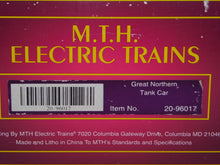 Load image into Gallery viewer, MTH 20-96017 Great Northern OIL Unibody tank car UTLX 76488 Premier Line 1/48 GN