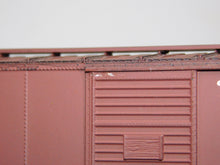 Load image into Gallery viewer, Accurail 274652 Santa Fe Chief Boxcar Weathered Metal wheels weighted HO Scale