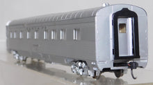 Load image into Gallery viewer, Santa Fe Tsankawi Streamlined Passenger car 4-4-2 Sleeper Walthers? HO Scale