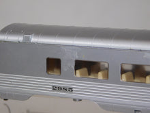 Load image into Gallery viewer, Santa Fe 2985 Streamlined Passenger car Coach Super Chief HO Scale C-5+ add trux