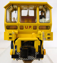 Load image into Gallery viewer, Lionel 6-28449 Union Pacific 4850TM TrackMobile motorized unit TMCC 1/48 O scale C-9