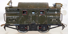 Load image into Gallery viewer, Lionel Prewar #152 Electric NYC S-Type 0-4-0 Engine 1918 Green Runs Y Stanchions