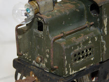 Load image into Gallery viewer, Lionel Prewar #152 Electric NYC S-Type 0-4-0 Engine 1918 Green Runs Y Stanchions