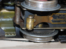 Load image into Gallery viewer, Lionel Prewar #152 Electric NYC S-Type 0-4-0 Engine 1918 Green Runs Y Stanchions