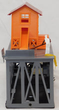 Load image into Gallery viewer, Lionel Trains 6-12703 Operating Icing Station Accessory C-7 O/027 Boxed Ice 352
