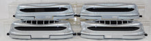 Load image into Gallery viewer, Lionel 6-15507 PHANTOM III Passenger 4car set lighted Silver and Black Pratts Hollow