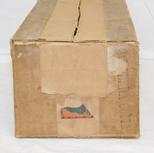 Load image into Gallery viewer, Lionel 213 BOXED Prewar Standard gauge Cattle Car Terra Cotta Green CLEAN!