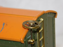 Load image into Gallery viewer, Prewar Lionel 513 Standard gauge Cattle Car GREEN / orange NICE REPAINT 1927-38