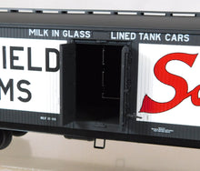 Load image into Gallery viewer, Lionel Trains 6-27367 Sheffield Farms General American Milk Car #1028 Dairy O