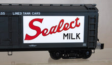 Load image into Gallery viewer, Lionel Trains 6-27367 Sheffield Farms General American Milk Car #1028 Dairy O