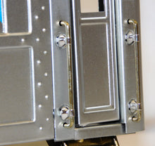 Load image into Gallery viewer, MTH Lionel Corporation BRUTE ENGINE & PASSENGER SET Zinc Chromate 11-2009-1 Standard Gauge