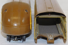 Load image into Gallery viewer, Lionel 752E 753 754 City of Portland Set 751E Prewar articulated streamliner 072
