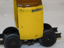 Load image into Gallery viewer, Lionel 752E 753 754 City of Portland Set 751E Prewar articulated streamliner 072