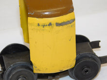 Load image into Gallery viewer, Lionel 752E 753 754 City of Portland Set 751E Prewar articulated streamliner 072