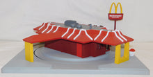 Load image into Gallery viewer, MTH 30-9114 Operating McDonalds Restaurant Rail King Boxed O operating accessory