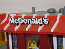 Load image into Gallery viewer, MTH 30-9114 Operating McDonalds Restaurant Rail King Boxed O operating accessory