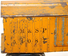 Load image into Gallery viewer, Prewar Lionel Manufacturing #114 Standard gauge MFG Co CM&SP boxcar Orange 54087