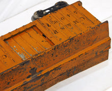 Load image into Gallery viewer, Prewar Lionel Manufacturing #114 Standard gauge MFG Co CM&SP boxcar Orange 54087