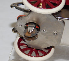 Load image into Gallery viewer, Lionel Classics 6-13803 Racing Autmobiles Remake of #85 Prewar Tested & Works